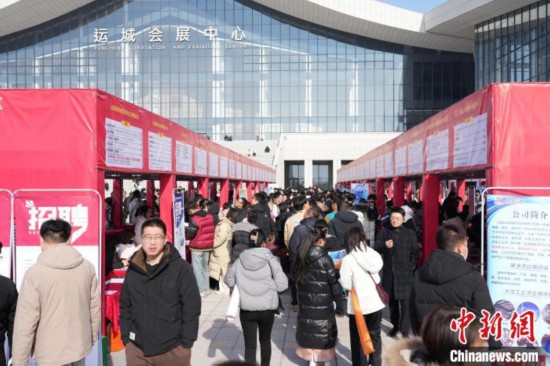 圖為招聘活動(dòng)現(xiàn)場(chǎng)。 解凱光 攝