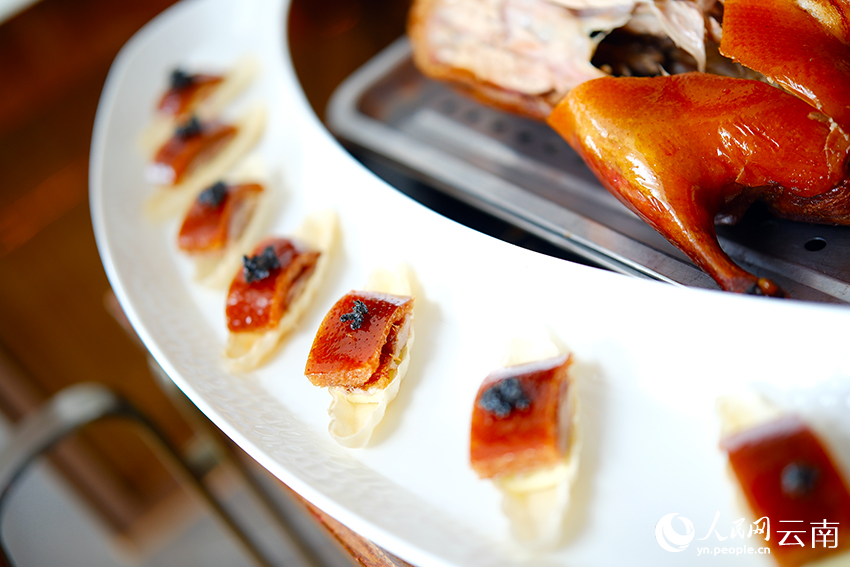 半江漁火。莊志斌攝