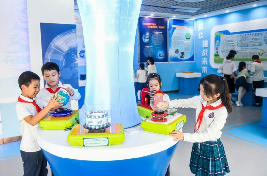 重慶高新區(qū)科學課堂。